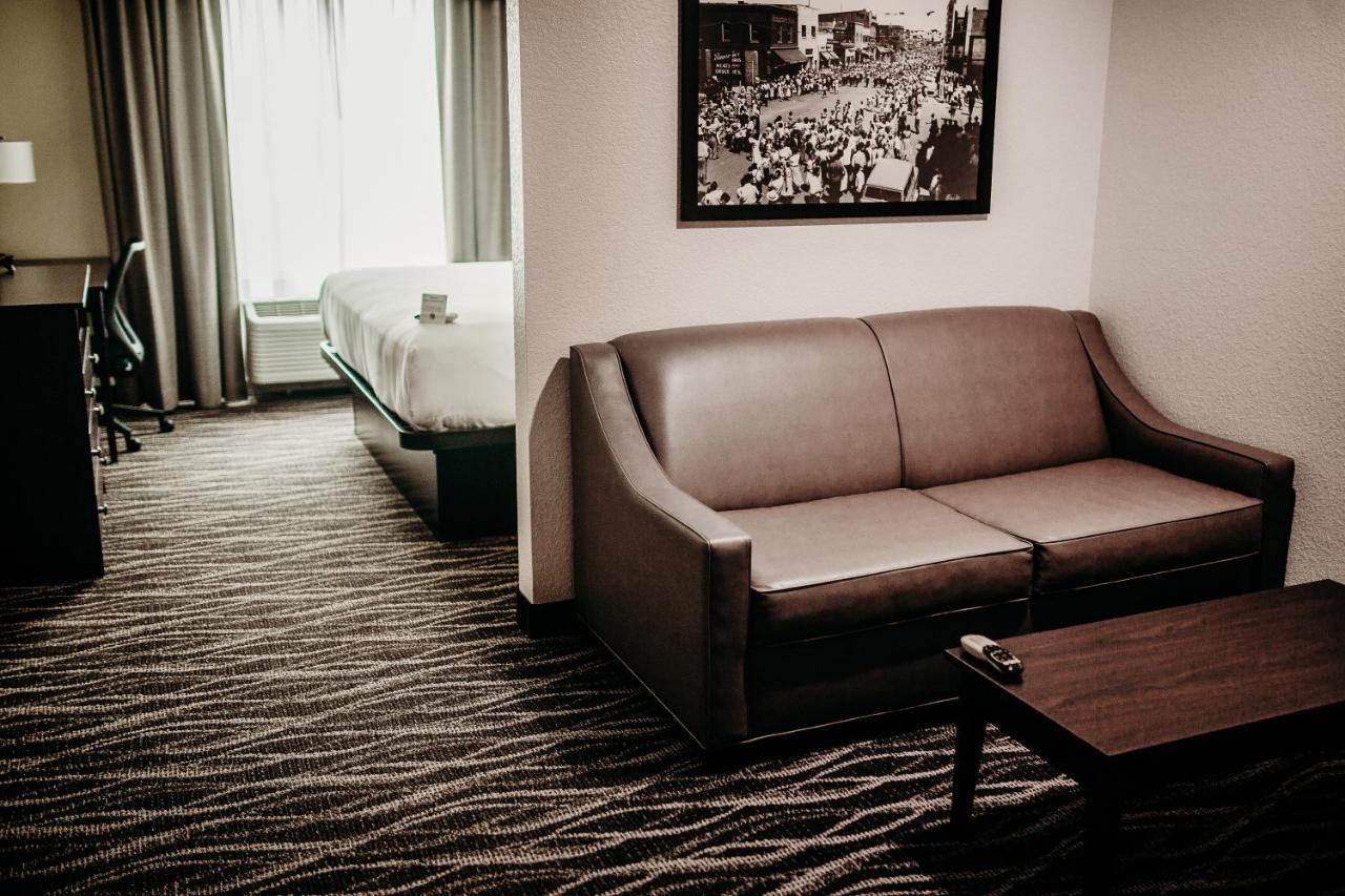 Cobblestone Hotel & Suites 인터내셔널 폴스 외부 사진