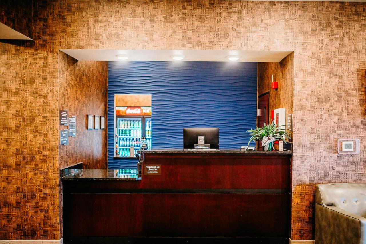 Cobblestone Hotel & Suites 인터내셔널 폴스 외부 사진