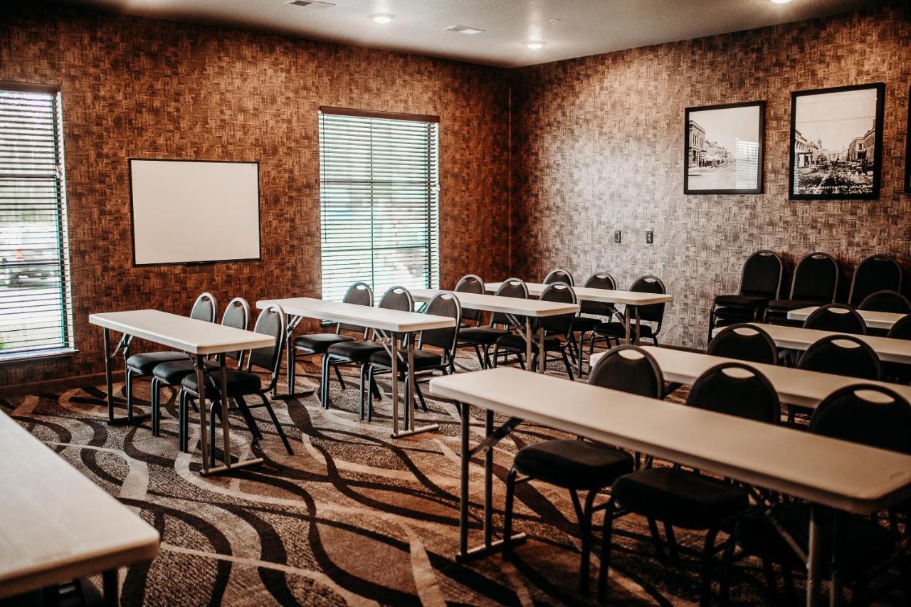 Cobblestone Hotel & Suites 인터내셔널 폴스 외부 사진